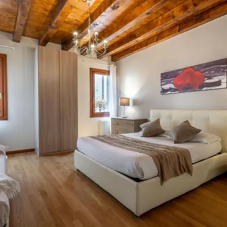 Design Palace By Wonderful Italy شقة